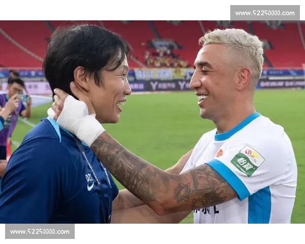 三镇主场鏖战逼平争冠热门 邓卓翔:足球的魅力在于永不言弃 三镇主场鏖战逼平争冠热门 邓卓翔:足球的魅力在于永不言弃